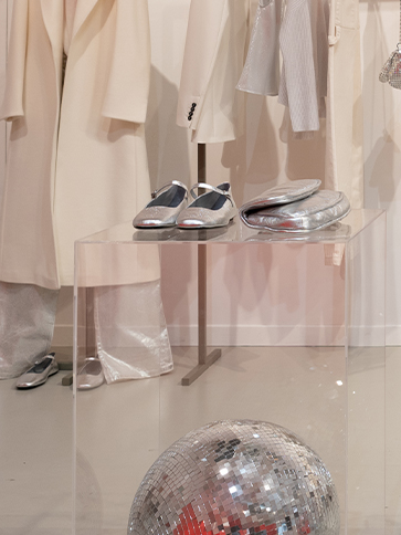 Accessori Maxandco Carousel Desktop 1 MAX&Co.